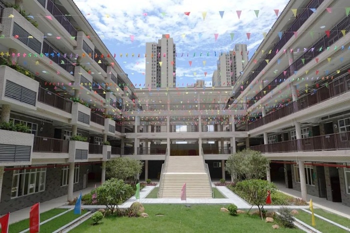 學校用全自動工業(yè)洗衣機 學校用全自動工業(yè)洗衣機