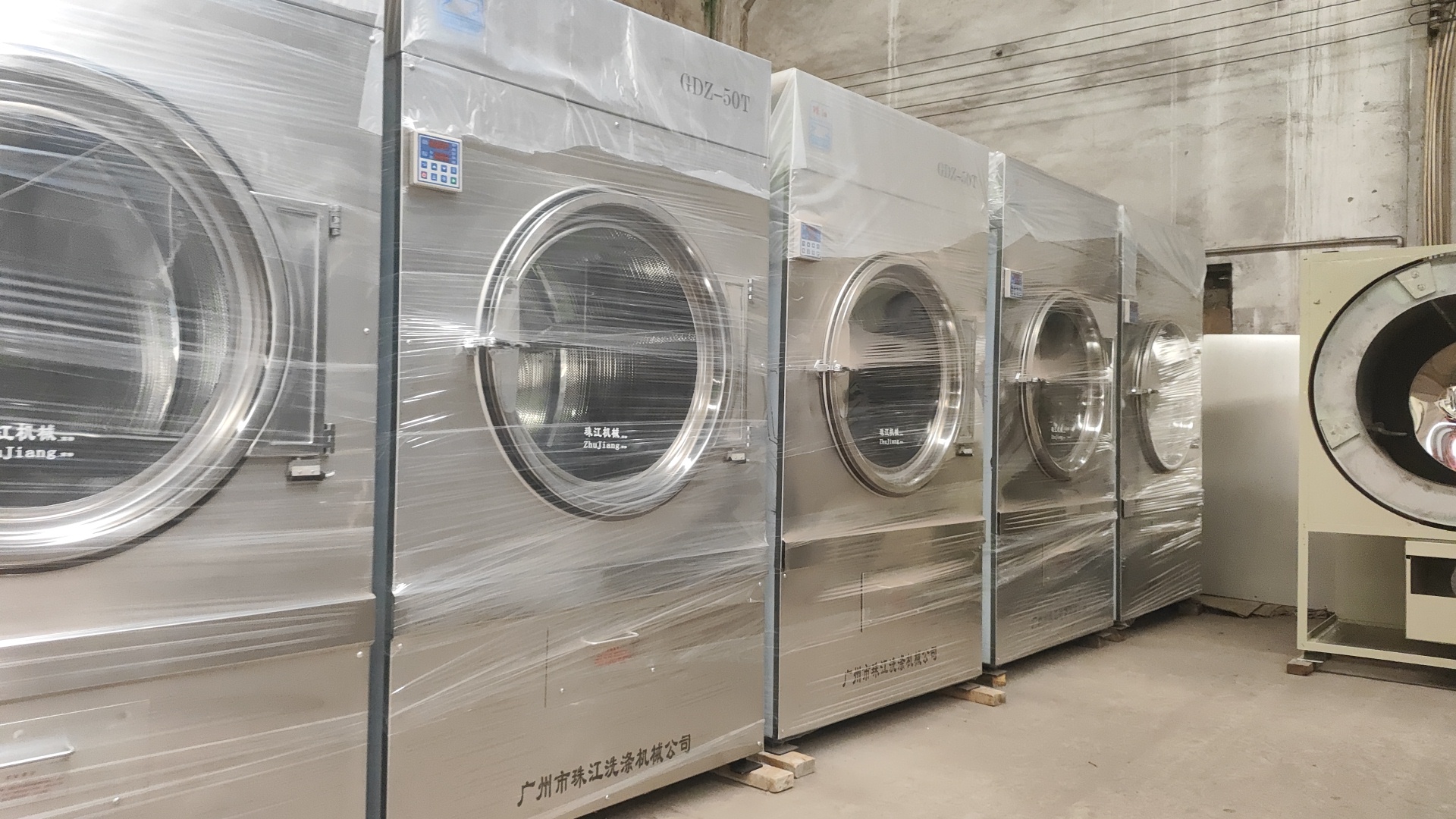 
私立學校和百強企業選擇工業級洗衣機的共同標準：珠江洗滌如何獲得信賴？
